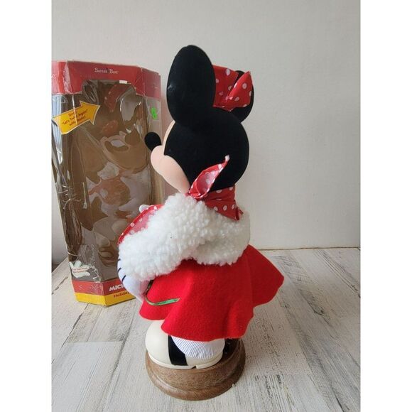 Santa's best Let's Twist Again Minnie Mouse animated motionette Xmas decor - Picture 10 of 13